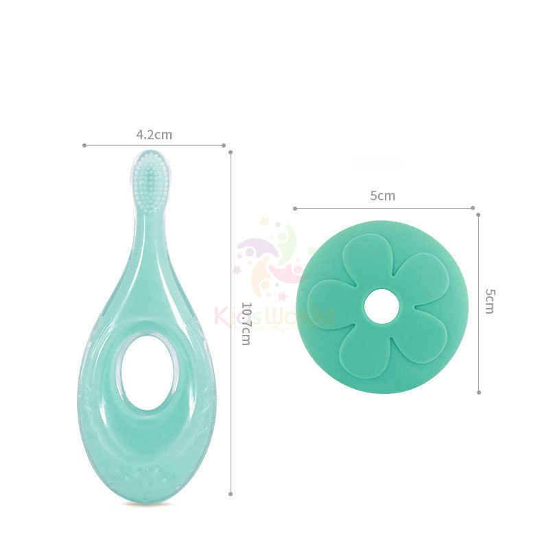 Bàn chải đánh răng kết hợp gặm nướu 2in1 chất liệu silicon thực phẩm mềm mại với vòng chắn hình hoa ngăn không cho bé thọc sâu
