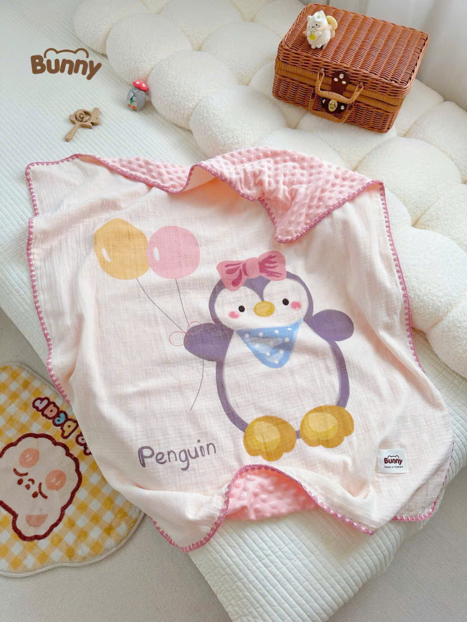Chăn cho bé họa tiết hoạt hình siêu cute Bunny 2 lớp muslin cotton thoáng mát, nhung mềm mịn giữ ấm màu pastel nhẹ nhàng tạo cảm giác êm dịu, giúp bé dễ vào giấc ngủ