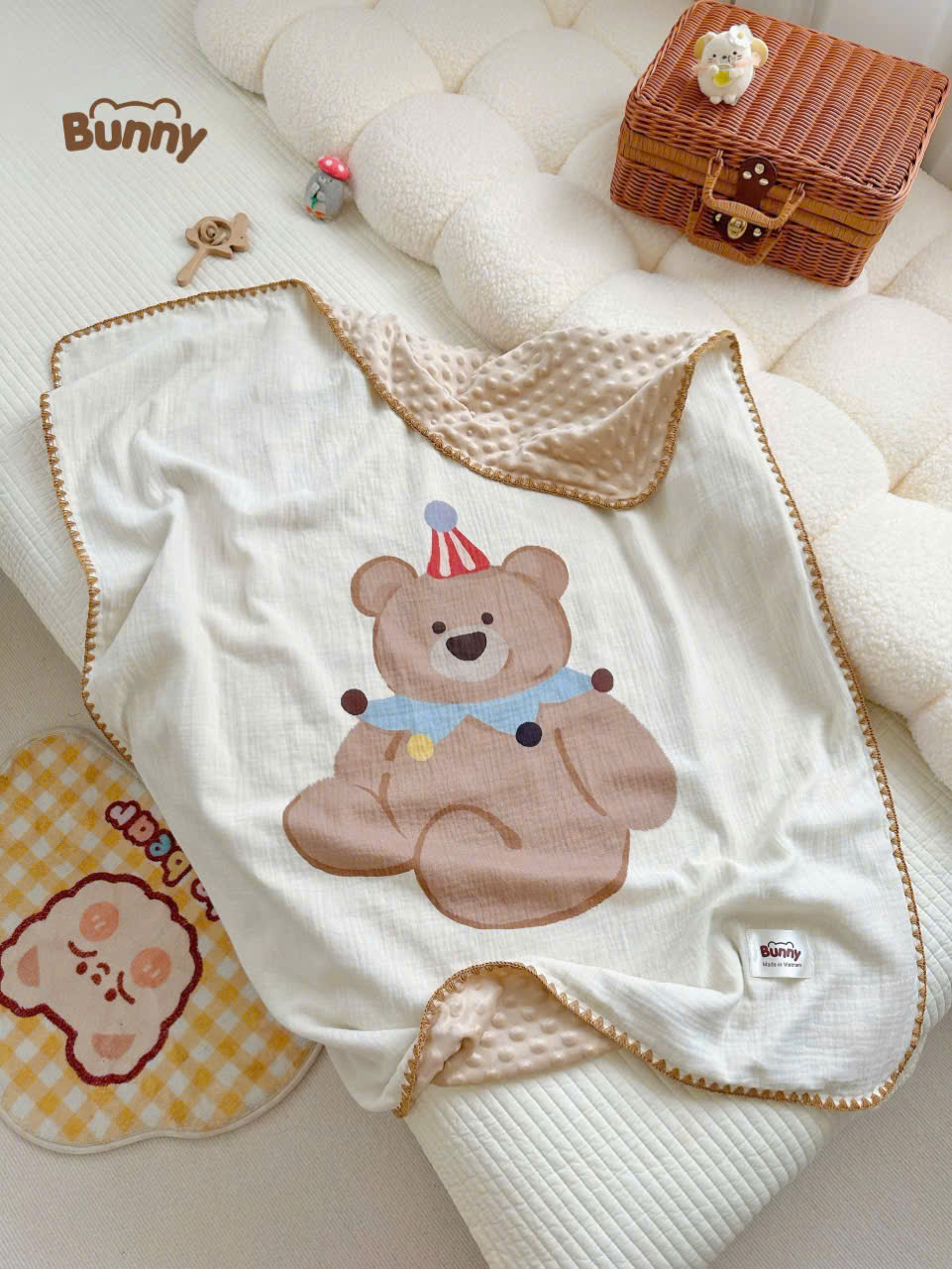 Chăn cho bé họa tiết hoạt hình siêu cute Bunny 2 lớp muslin cotton thoáng mát, nhung mềm mịn giữ ấm màu pastel nhẹ nhàng tạo cảm giác êm dịu, giúp bé dễ vào giấc ngủ