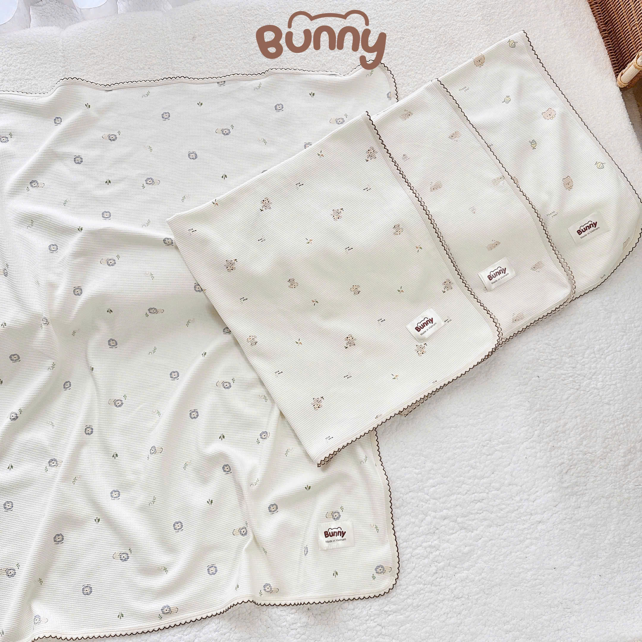Chăn waffle sợi tre Bunny dày dặn mềm mịn kháng khuẩn cho bé vừa mềm vừa thoáng hoạ tiết siêu sinh