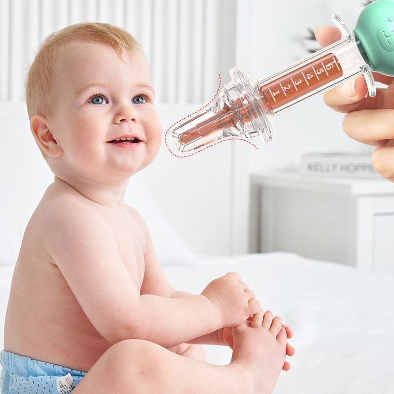 Dụng cụ uống thuốc, uống sữa cho bé KidsWorld hình gấu có vạch chia ml tiện lợi, silicon thực phẩm cao cấp, mềm mại chống sặc