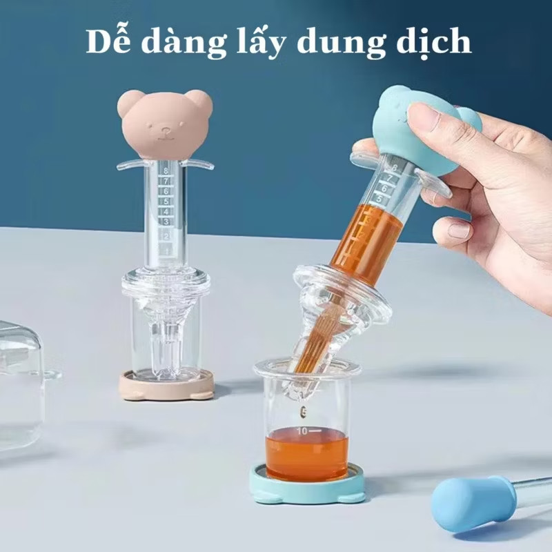 Dụng cụ uống thuốc, uống sữa cho bé KidsWorld hình gấu có vạch chia ml tiện lợi, silicon thực phẩm cao cấp, mềm mại chống sặc