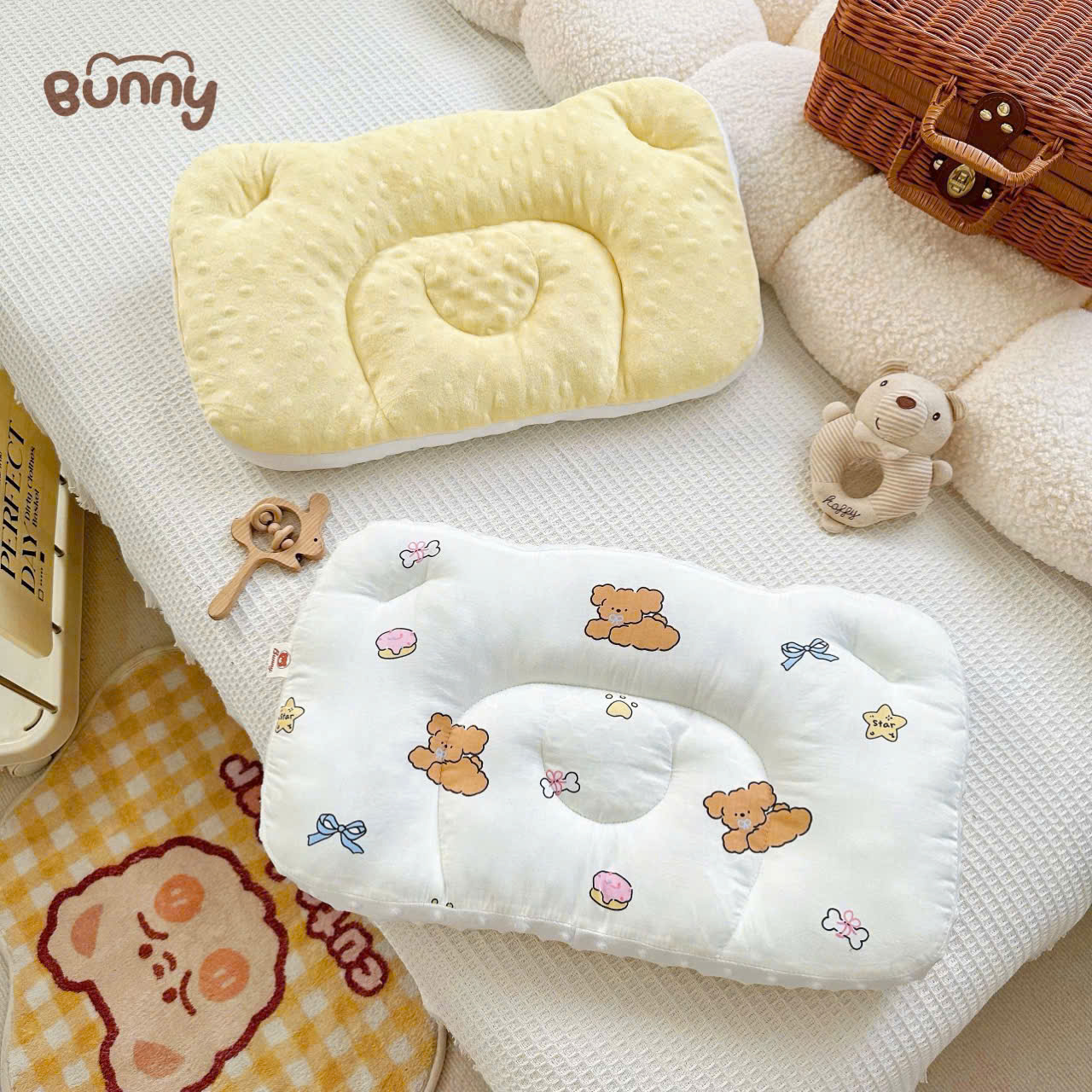Gối cho bé chữ nhật Bunny họa tiết dễ thương nhung hạt mềm êm, bé nằm mát không hầm đầu