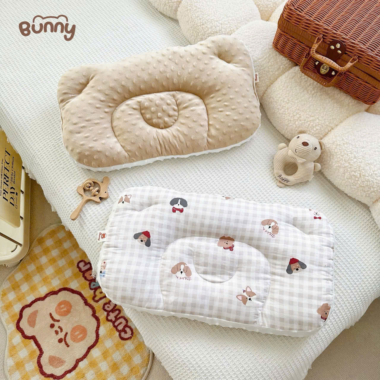 Gối cho bé chữ nhật Bunny họa tiết dễ thương nhung hạt mềm êm, bé nằm mát không hầm đầu