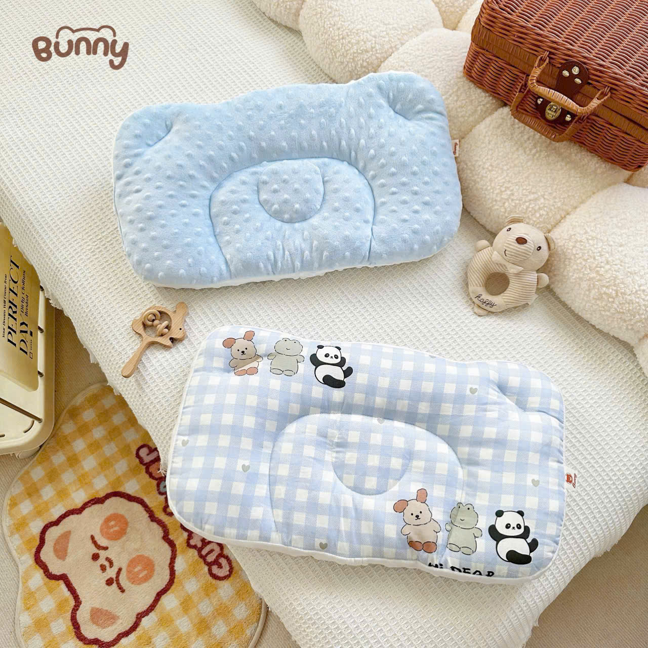 Gối cho bé chữ nhật Bunny họa tiết dễ thương nhung hạt mềm êm, bé nằm mát không hầm đầu
