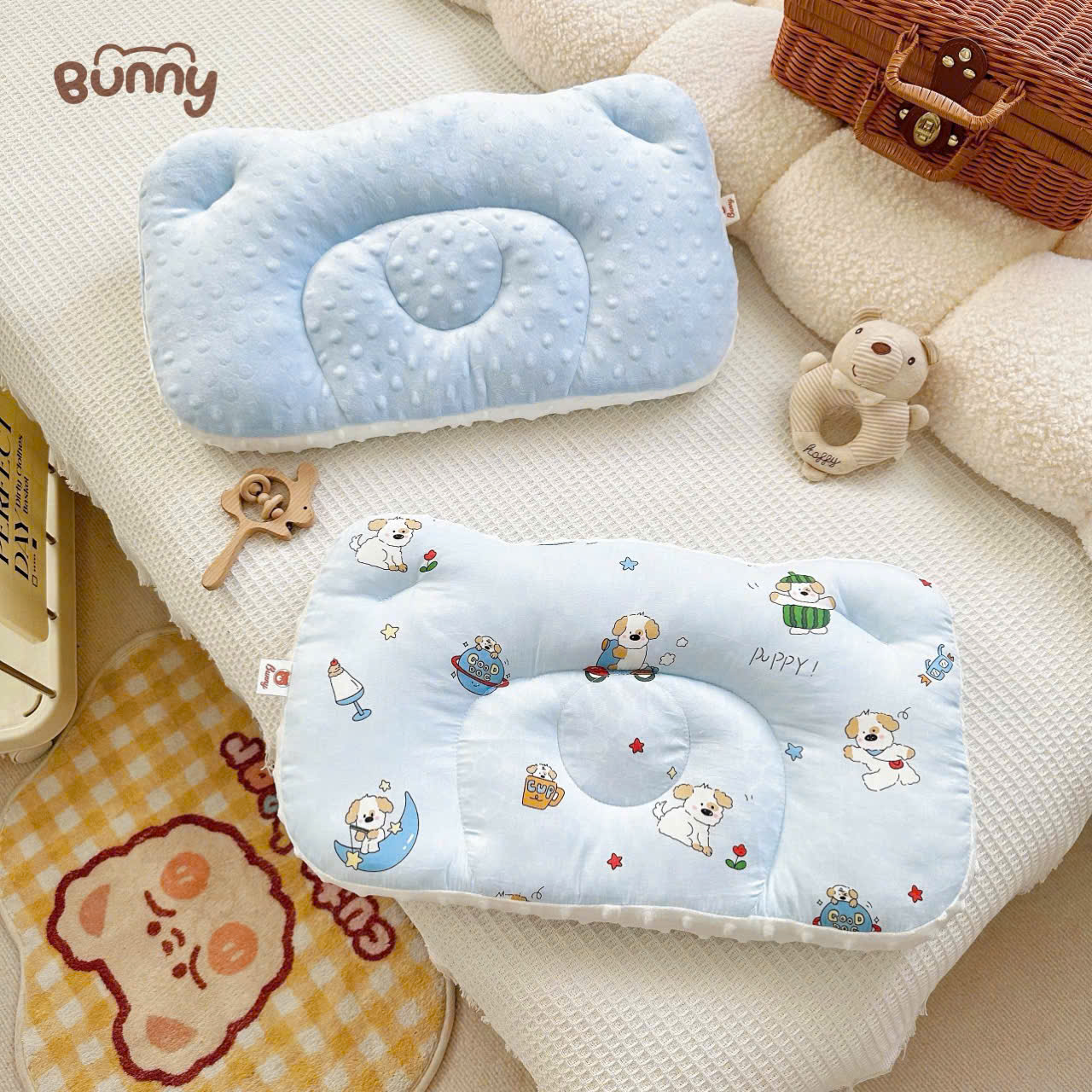 Gối cho bé chữ nhật Bunny họa tiết dễ thương nhung hạt mềm êm, bé nằm mát không hầm đầu