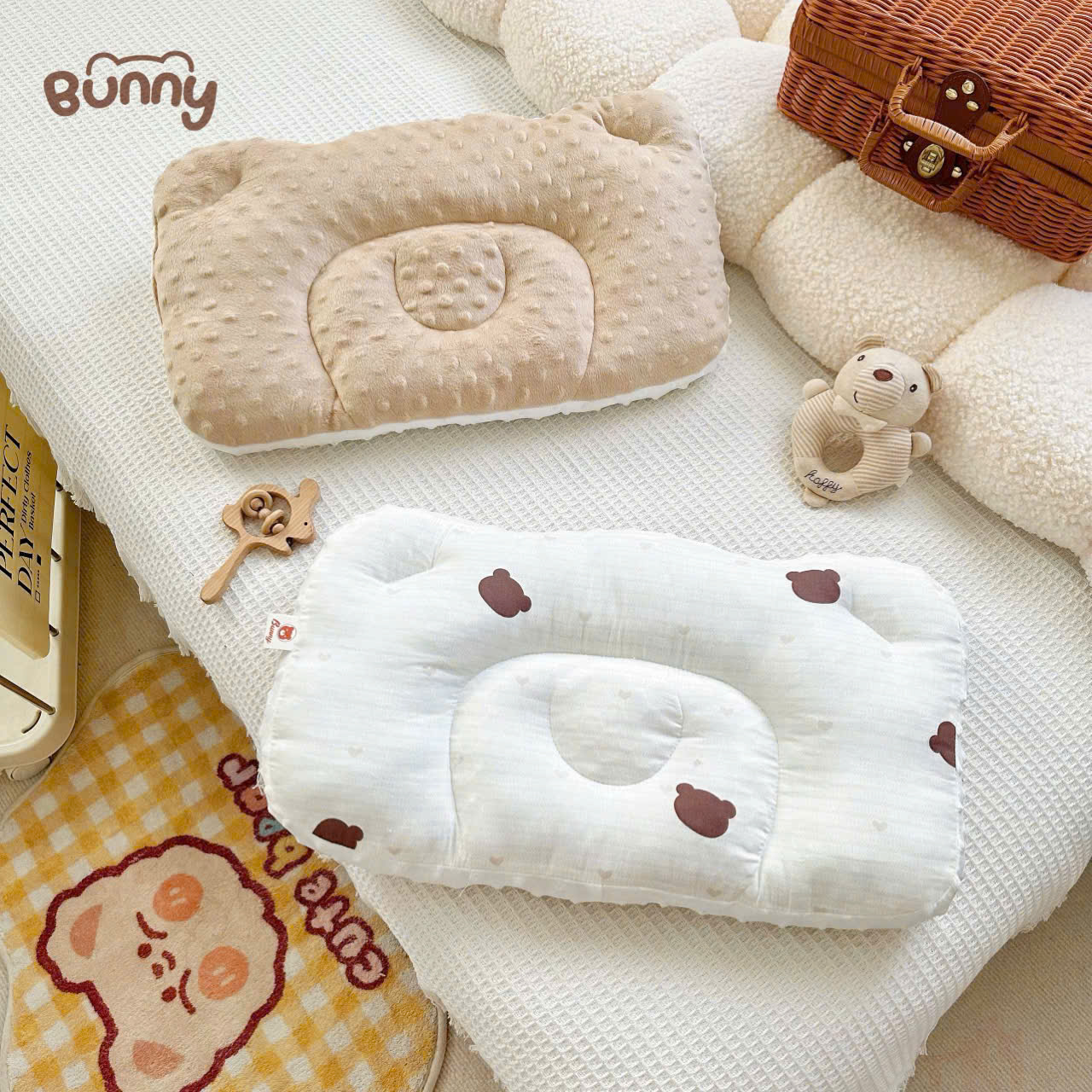 Gối cho bé chữ nhật Bunny họa tiết dễ thương nhung hạt mềm êm, bé nằm mát không hầm đầu