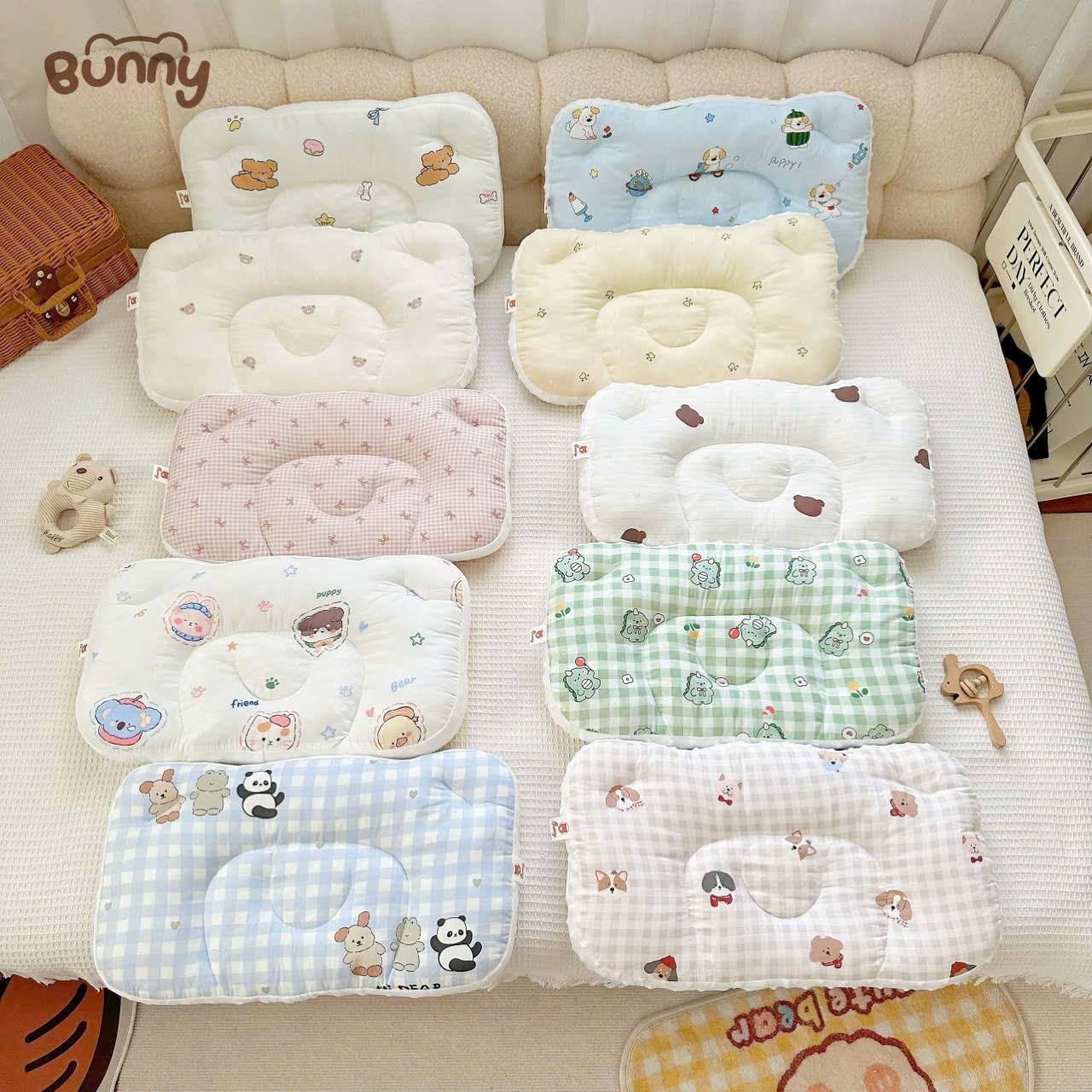 Gối cho bé chữ nhật Bunny họa tiết dễ thương nhung hạt mềm êm, bé nằm mát không hầm đầu