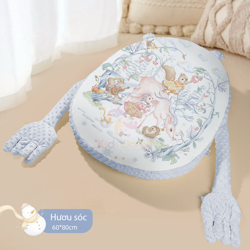 Gối chống trào ngược cho bé cao cấp hoạ tiết cổ tích với thiết kế bàn tay vỗ về thông minh mang lại giấc ngủ sâu