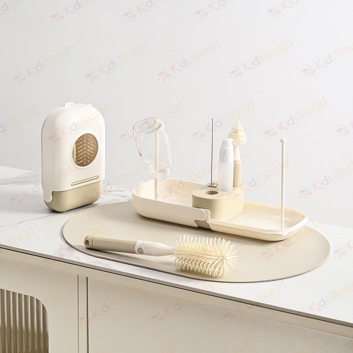 Hộp cọ rửa vệ sinh bình sữa cao cấp KidsWorld hình tàu vũ trụ 6 chi tiết chất liệu silicon mềm mại