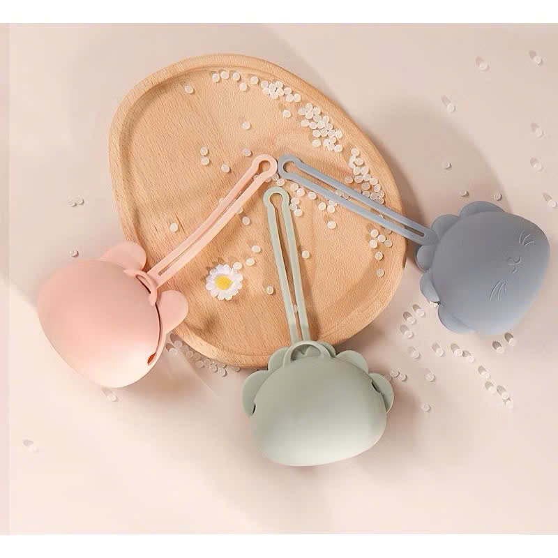 Hộp đựng ti giả cho bé KidsWorld hình thú chất liệu silicon cao cấp thiết kế móc treo thuận tiện mang theo khi đi ra ngoài