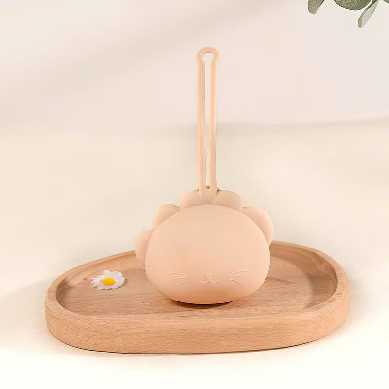 Hộp đựng ti giả cho bé KidsWorld hình thú chất liệu silicon cao cấp thiết kế móc treo thuận tiện mang theo khi đi ra ngoài