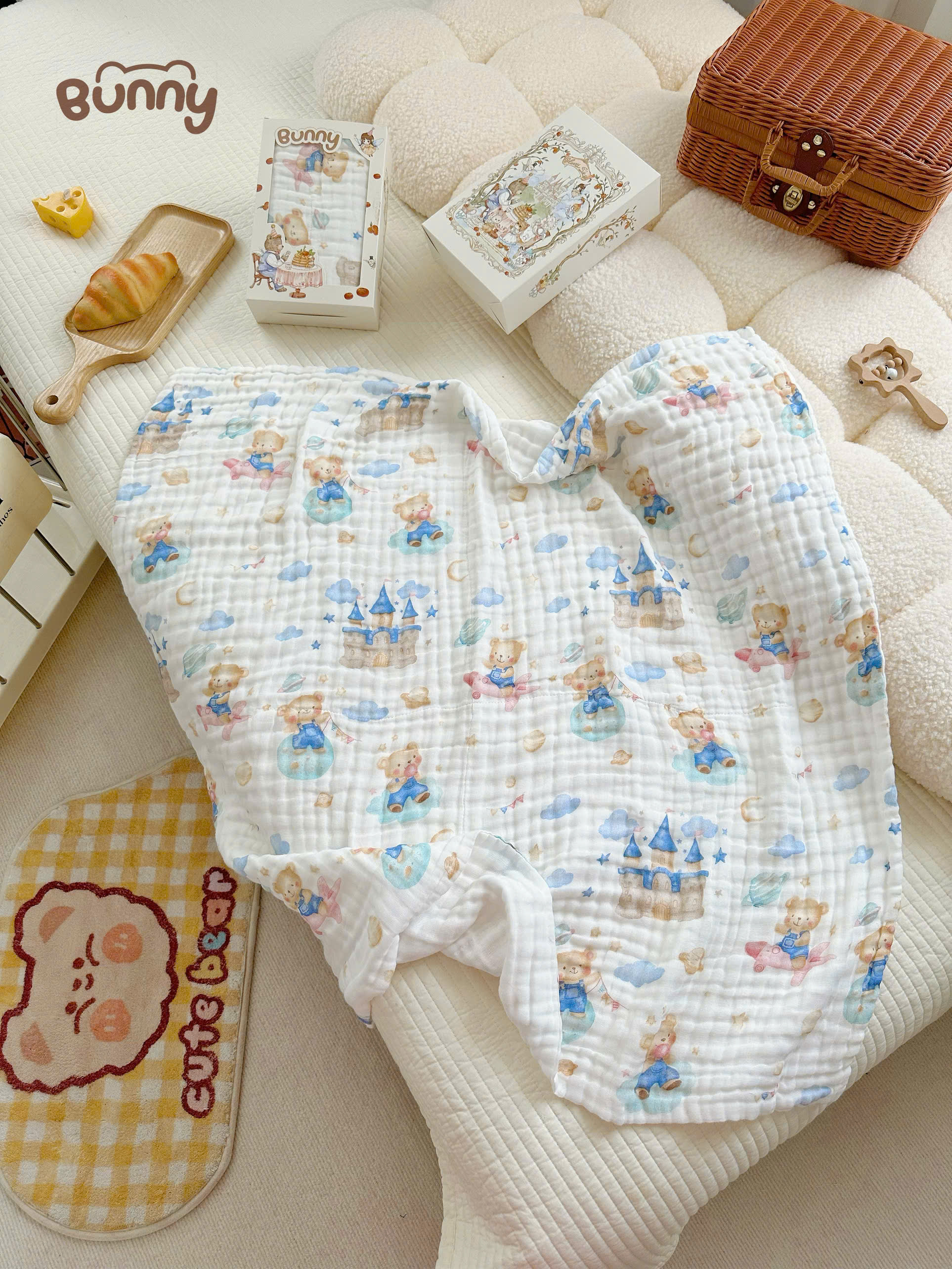 Khăn tắm cho bé Bunny phiên bản cổ tích vải xô mềm mịn, thấm hút tốt, giặt nhanh khô, càng giặt càng mềm an toàn tuyệt đối cho da bé
