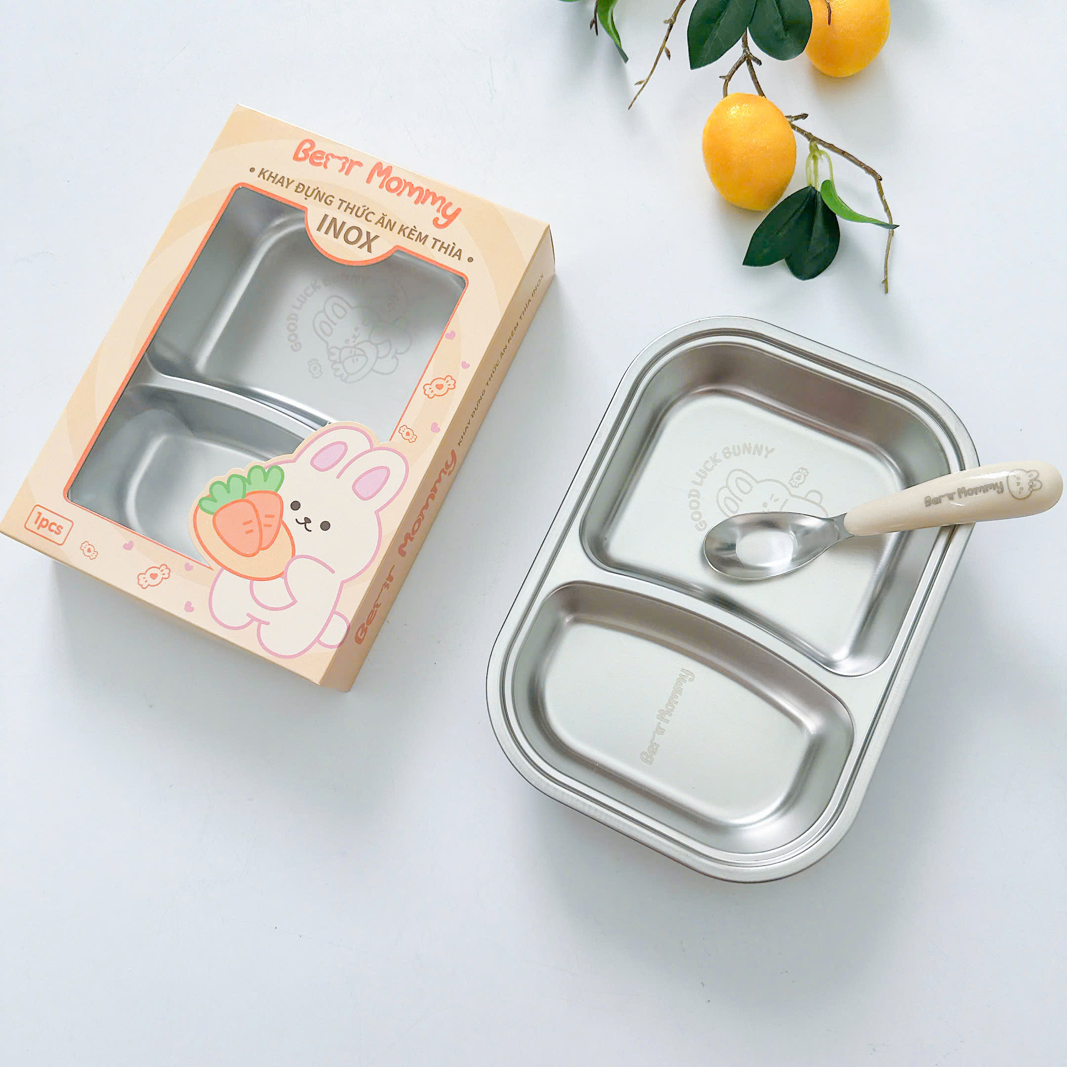 Khay đựng thức ăn 2 ngăn hình thú inox 316 kèm thìa cho bé Bear Mommy