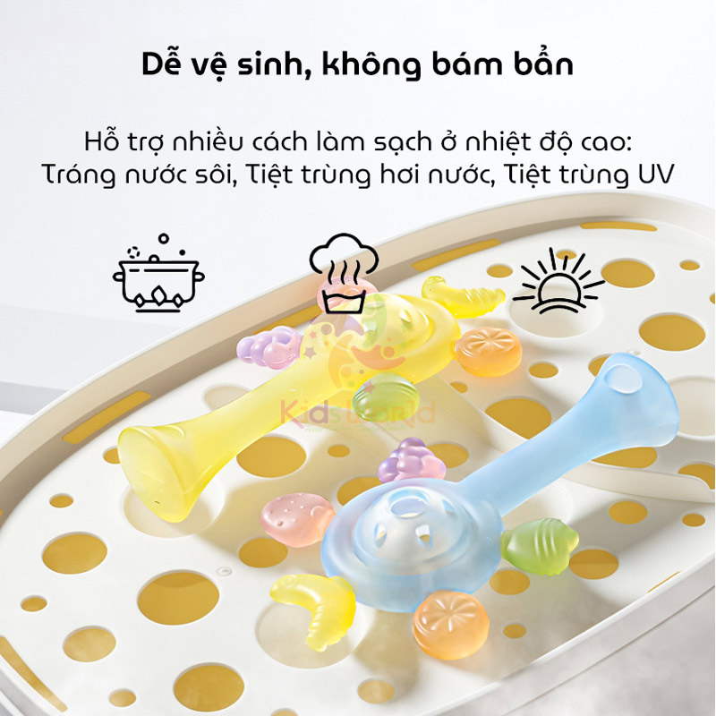 Lục lạc gặm nướu trái cây cho bé giúp massage nướu, giảm thiểu tình trạng đau nhức và ngứa lợi khi bé mọc răng