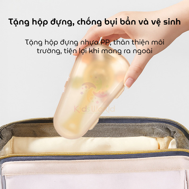 Lục lạc gặm nướu trái cây cho bé giúp massage nướu, giảm thiểu tình trạng đau nhức và ngứa lợi khi bé mọc răng