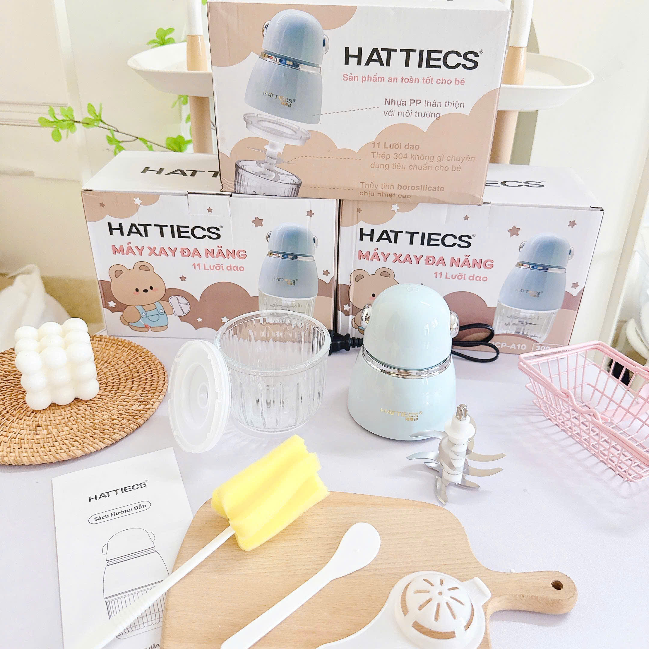 Máy xay ăn dặm cho bé Hattiecs HCP-A10 với 11 lưỡi dao inox 316 cao cấp cối thuỷ tinh borosilicat đúc nguyên khối dung tích 300ml