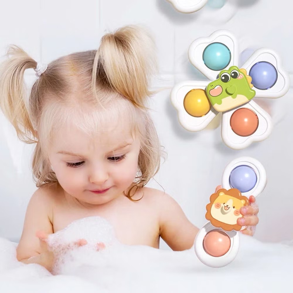 Set 3 con quay spinner dính tường hình động vật thỏ sư tử cá sấu đáng yêu