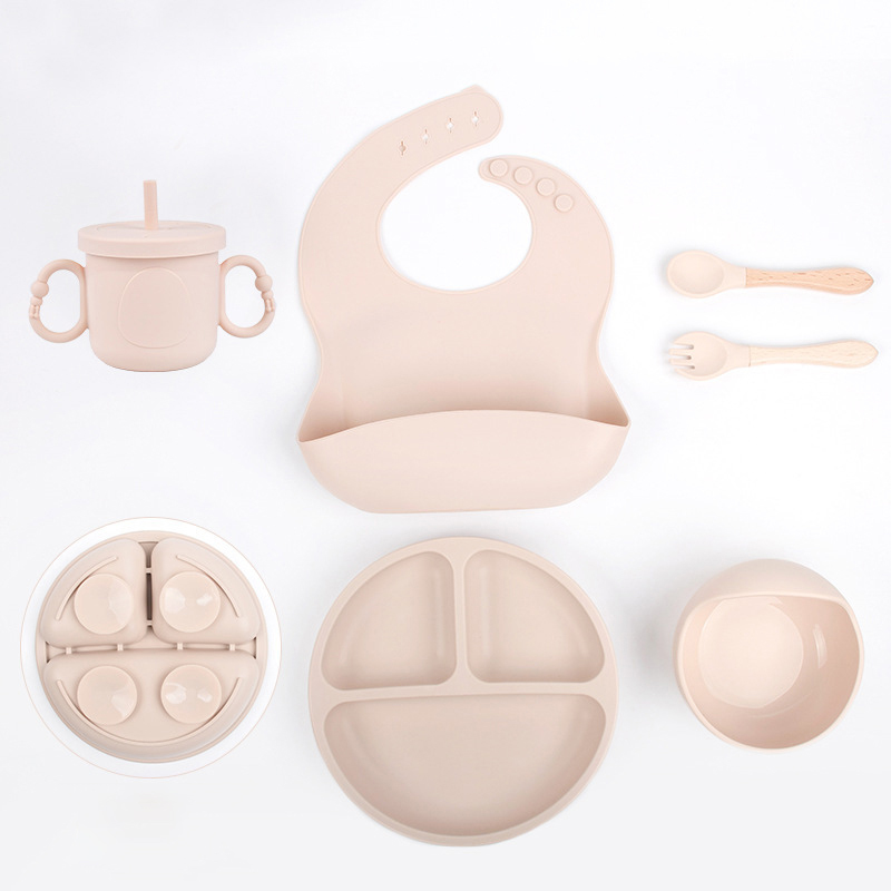 Set ăn dặm silicon 6 món cho bé bao gồm khay hình gấu, yếm, ly, chén, thìa dĩa cao cấp, dễ dàng vệ sinh an toàn cho bé