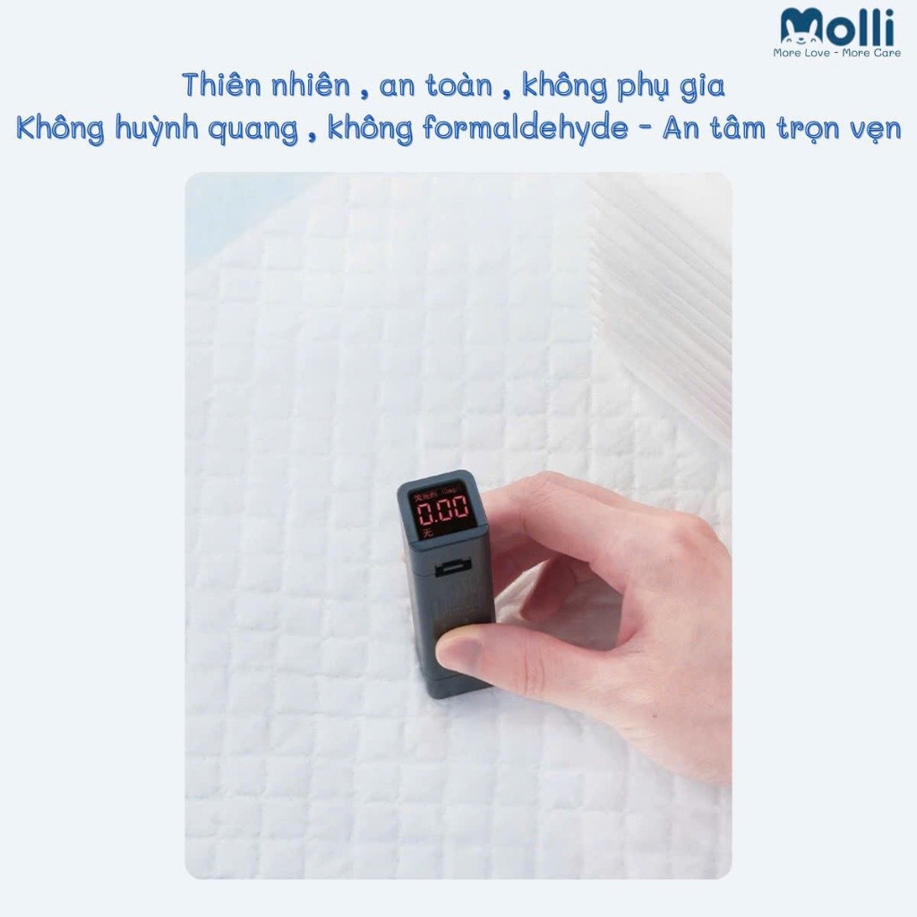 Tấm lót chống thấm dùng một lần Molli cho bé phù hợp lót giường, xe đẩy, ghế ăn, hoặc dùng khi thay tã