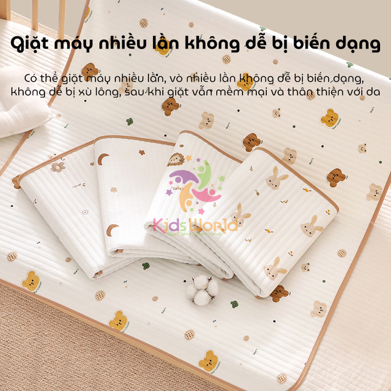 Tấm lót thay tã cho bé KidsWorld chất liệu cotton thoáng khí chống thấm nước có thể giặt được kích thước 50x70cm