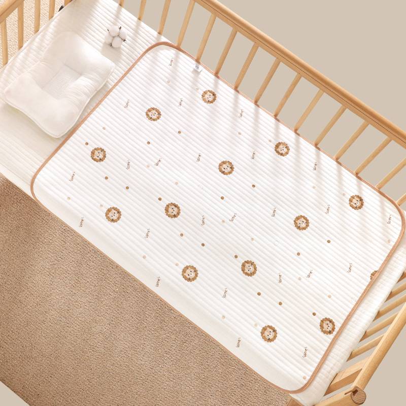 Tấm lót thay tã cho bé KidsWorld chất liệu cotton thoáng khí chống thấm nước có thể giặt được kích thước 50x70cm