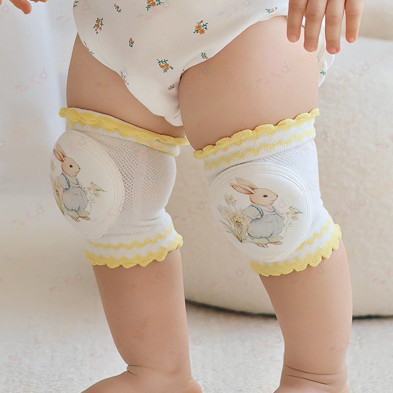 Tất vớ bảo vệ đầu gối cho bé tập bò, tập đi hoạ tiết cổ tích chống va đập, thoáng khí cao cấp