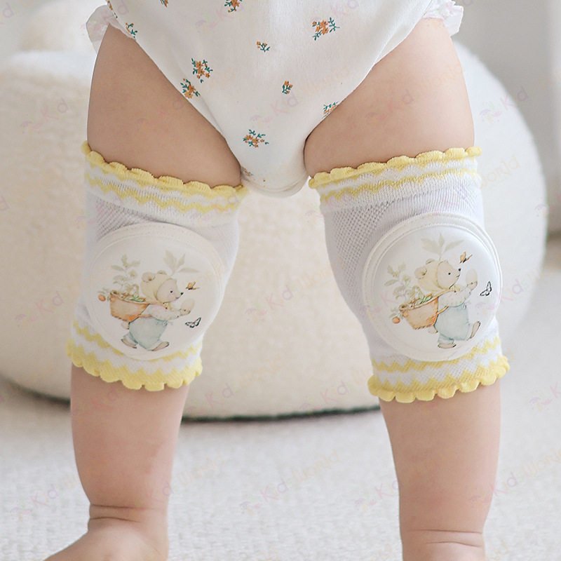 Tất vớ bảo vệ đầu gối cho bé tập bò, tập đi hoạ tiết cổ tích chống va đập, thoáng khí cao cấp