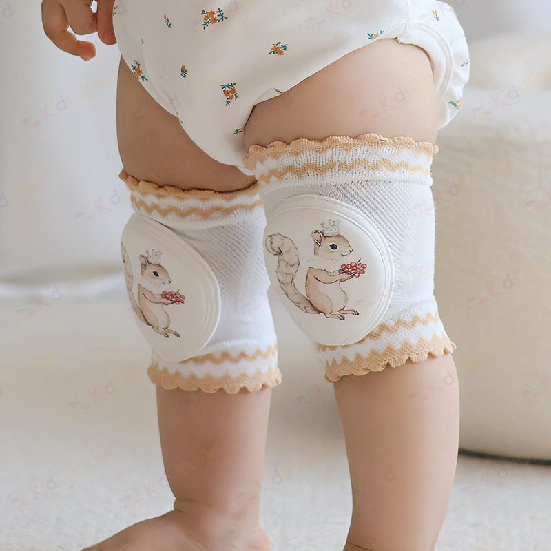 Tất vớ bảo vệ đầu gối cho bé tập bò, tập đi hoạ tiết cổ tích chống va đập, thoáng khí cao cấp