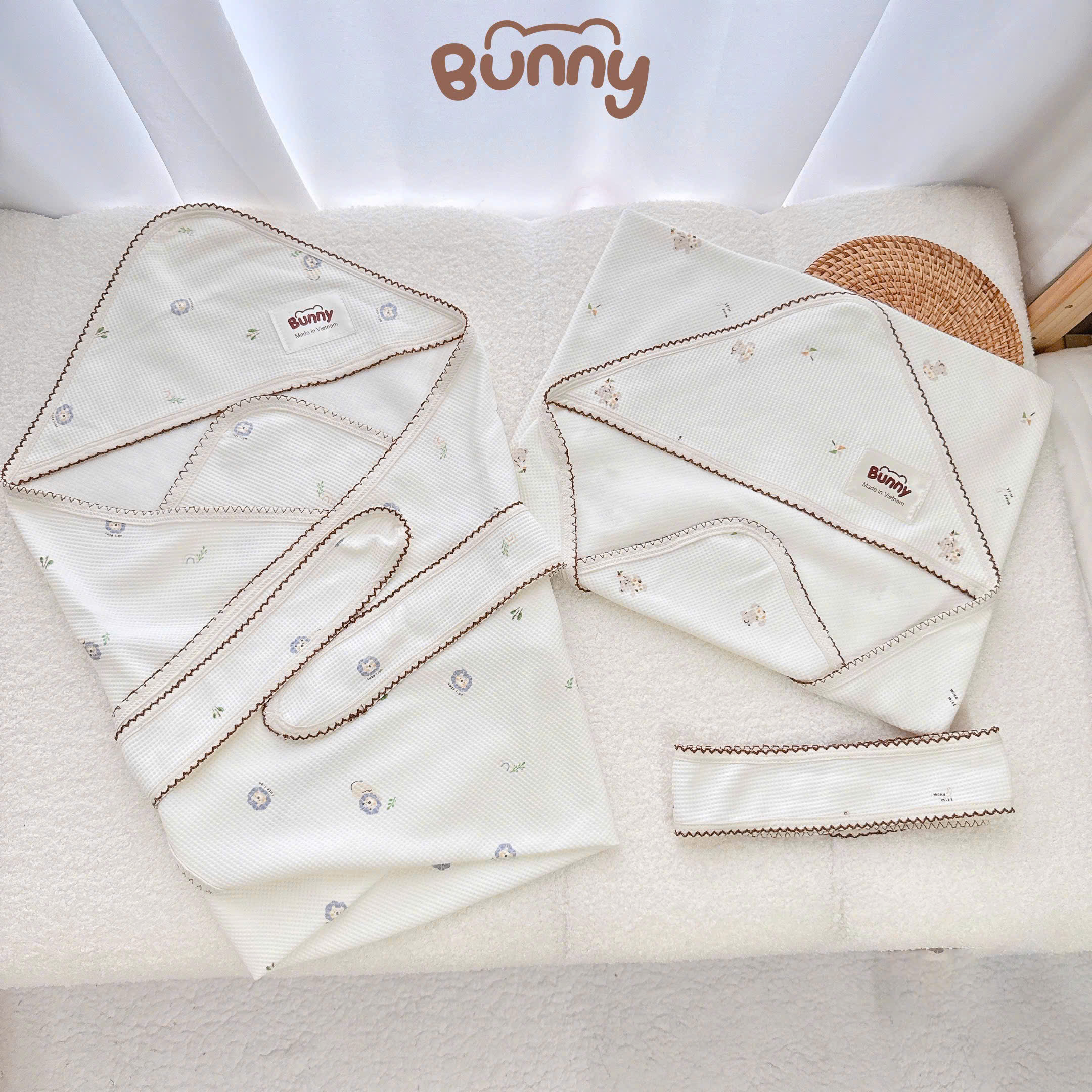 Ủ choàng cho bé vải Waffle sợi tre cao cấp Bunny dày dặn, thấm hút tốt, kháng khuẩn tự nhiên