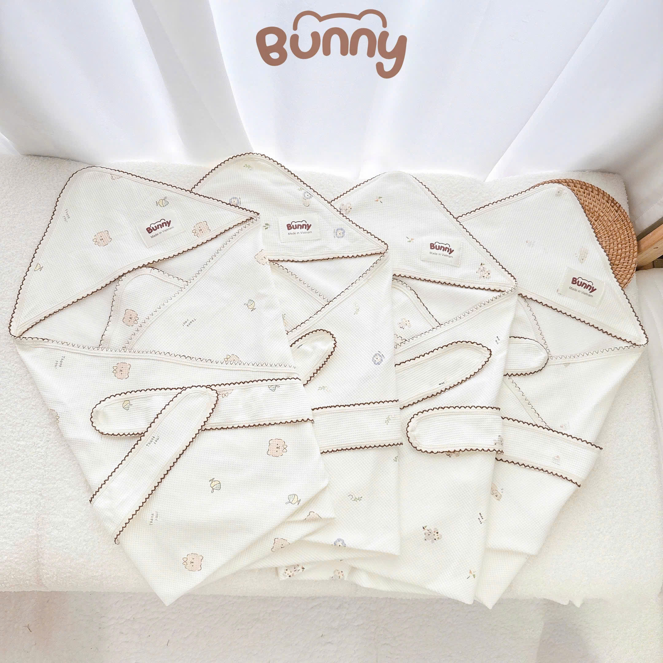Ủ choàng cho bé vải Waffle sợi tre cao cấp Bunny dày dặn, thấm hút tốt, kháng khuẩn tự nhiên