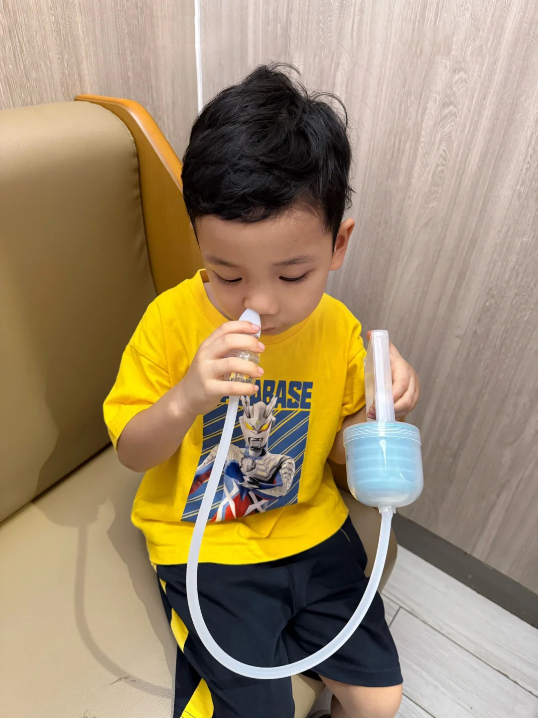 Dung-cu-hut-mui-cho-be-so-sinh-KidsWorld-Nasal-Asprirator-Pro-keo-cam-tay-phien-ban-moi-voi-2-dau-hut-silicon-mem-mai-piston-moi-chat-lieu-nhua-nguyen-sinh-luc-hut-em-an-toan-cho-tre_detail-dung-cu-hut-mui-pro-10.jpg