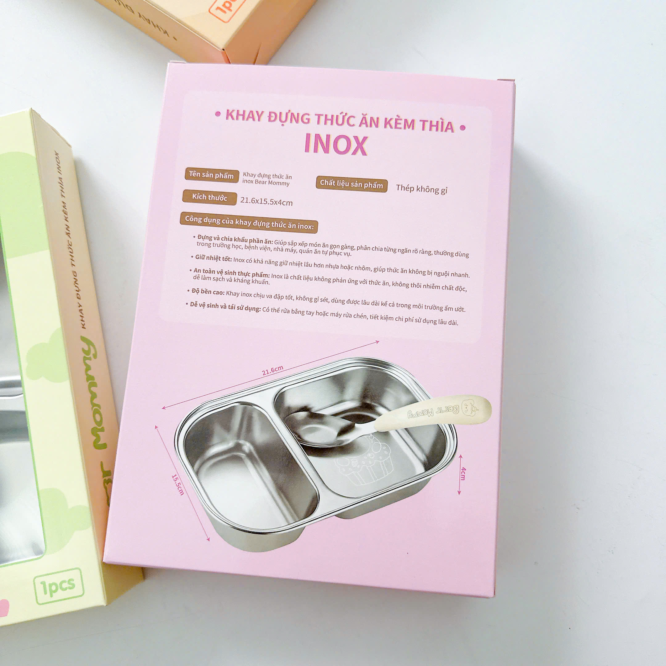 Khay-dung-thuc-an-2-ngan-hinh-thu-inox-316-kem-thia-cho-be-Bear-Mommy_main-khay-dung-thuc-an-inox-bear-mommy-11.jpg