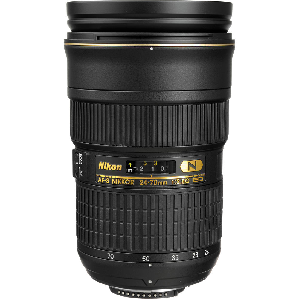 Nikon 24-70mm F/2.8 nano