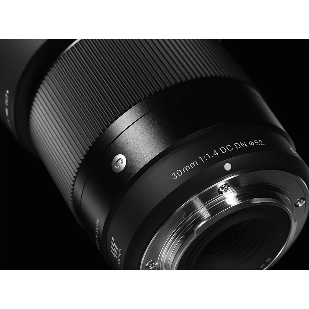 Sigma 30mm F1.4 DC DN for Sony