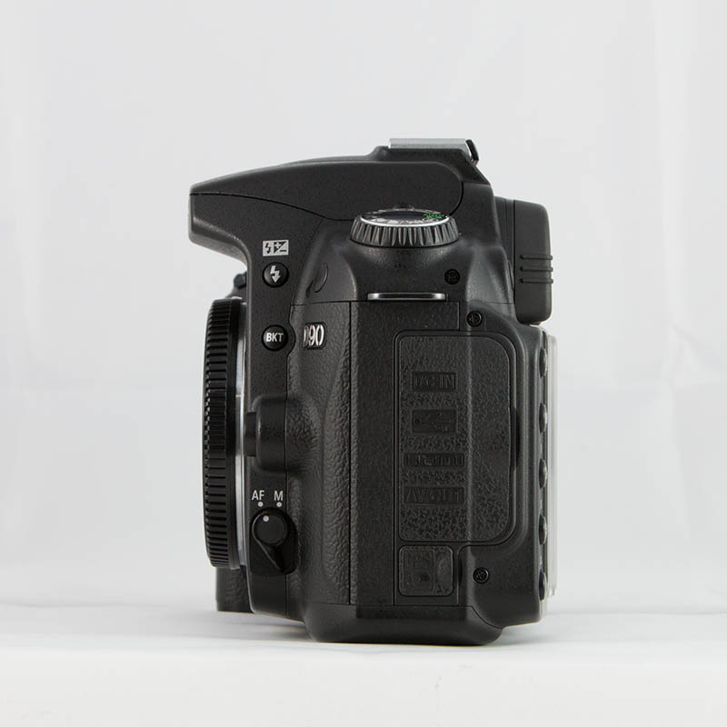 Nikon D90 Lens 18-105