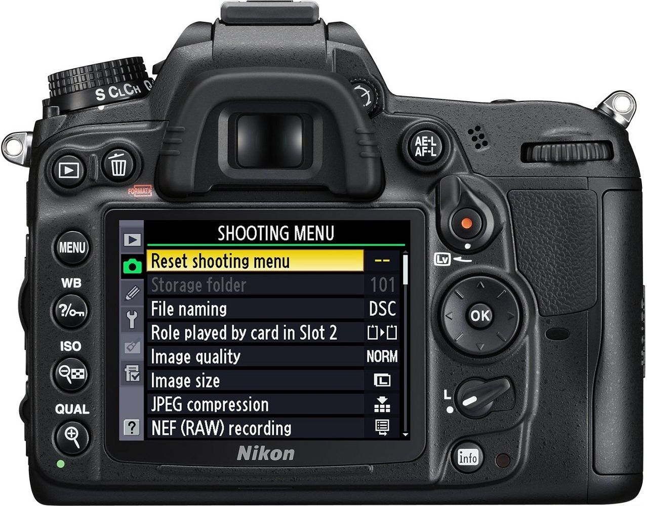 Nikon D7000 body