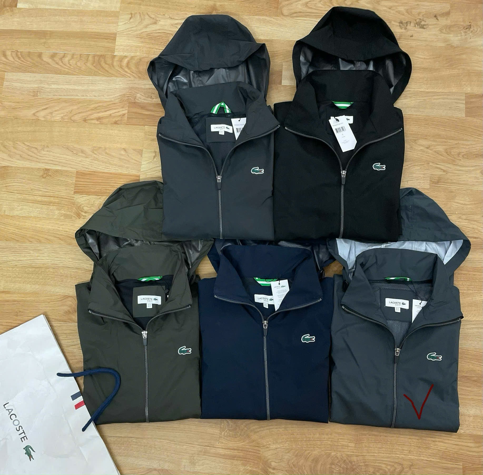 Áo Khoác Lacoste Water Repellent , Form slimfit, Chất liệu vải gió siêu nhẹ chống nước, Hàng TQXK - AKL1