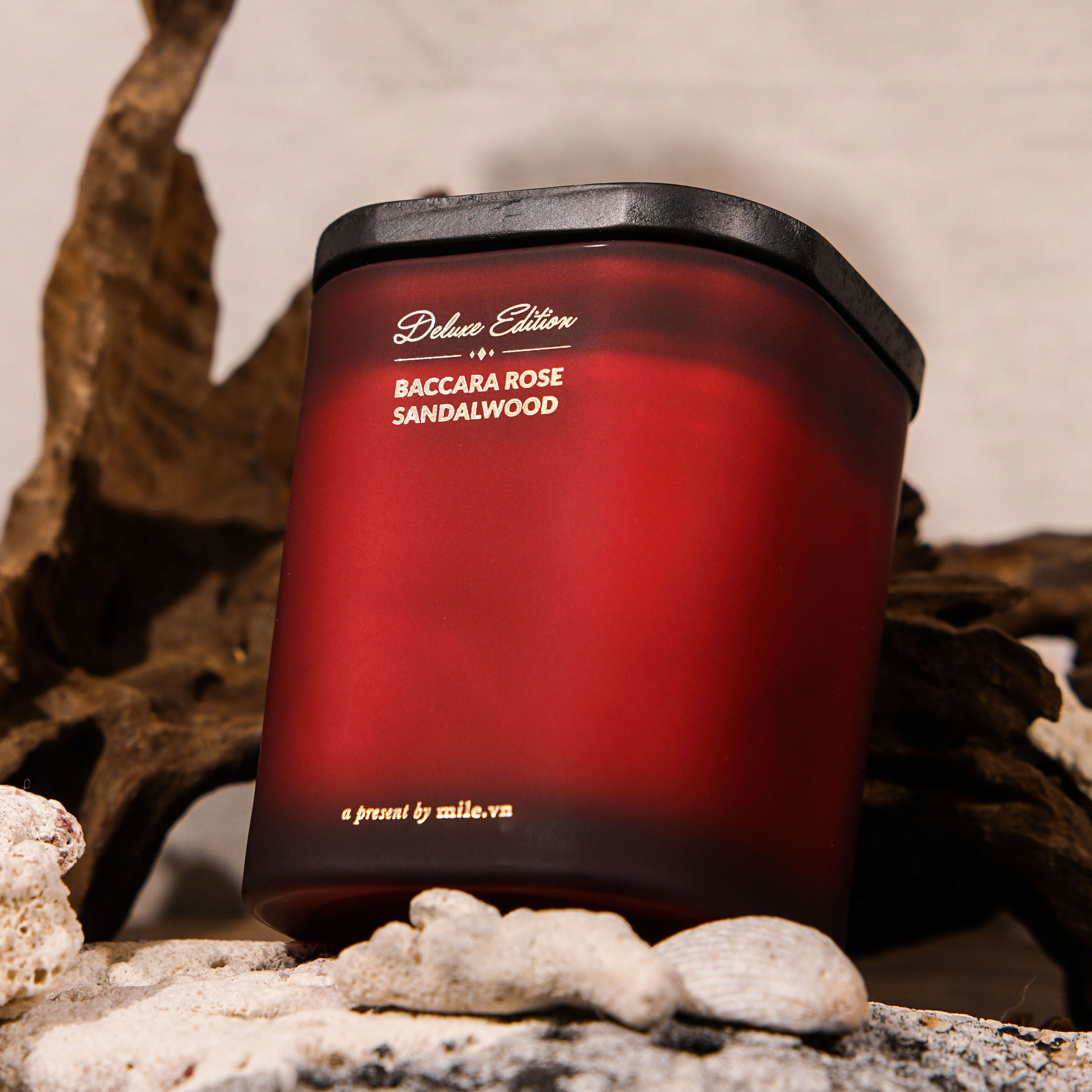 Festive Collection - Nến thơm Baccara Rose Sandalwood