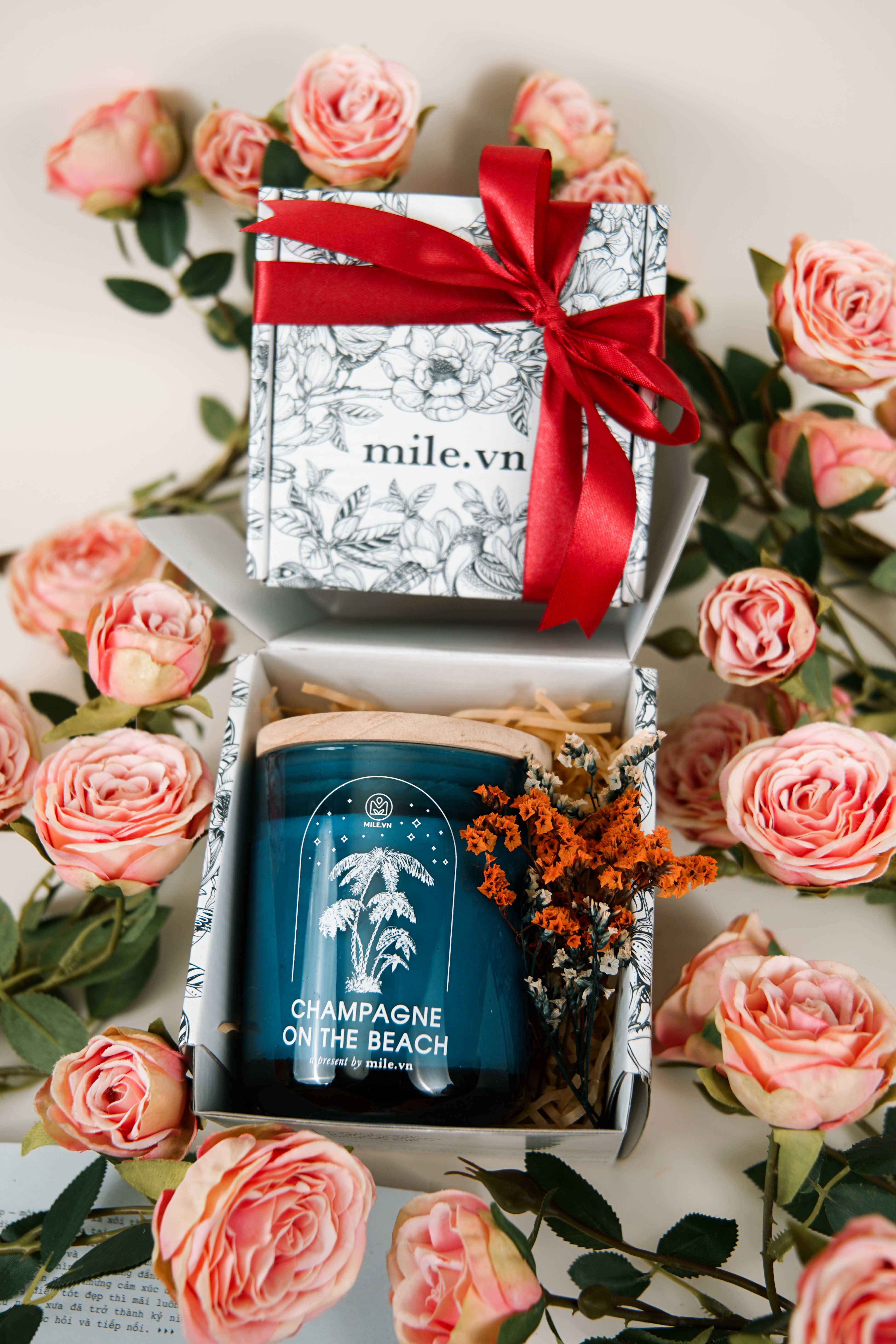 HT02 - Hộp gài trắng - Nến 8.8oz