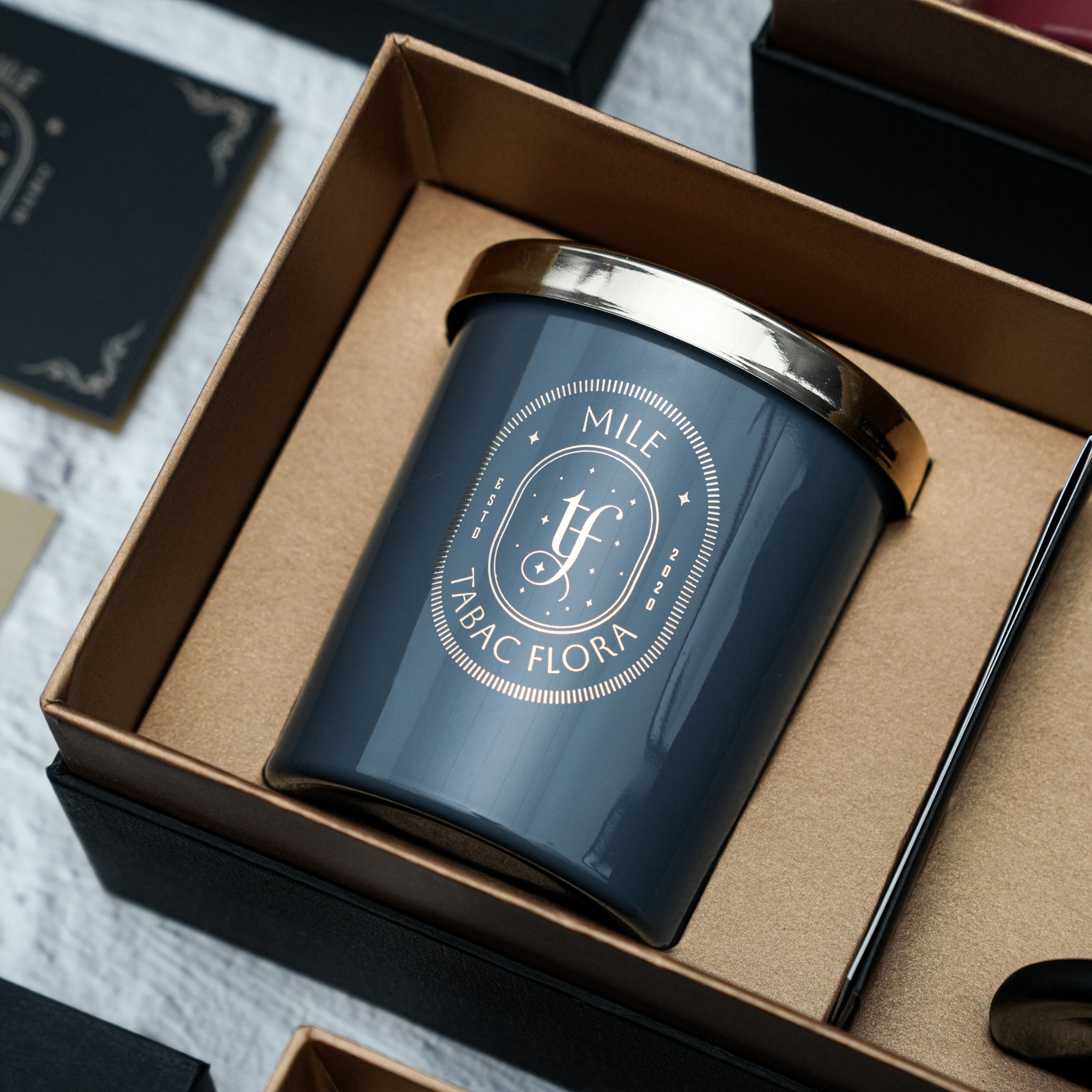 Limited Edition - Nến thơm Tabac Flora