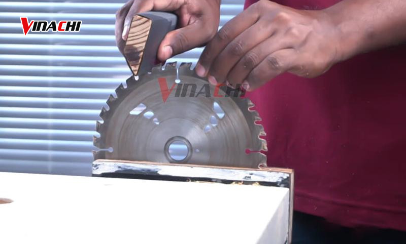 Một số điểm cần lưu ý khi dũa lưỡi cưa gỗ
