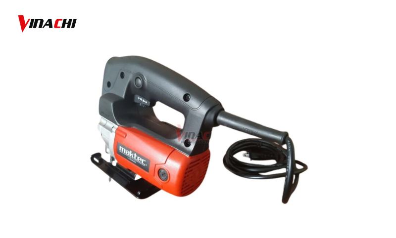 Máy cưa lọng vận hành êm ái, ít gây tiếng ồn