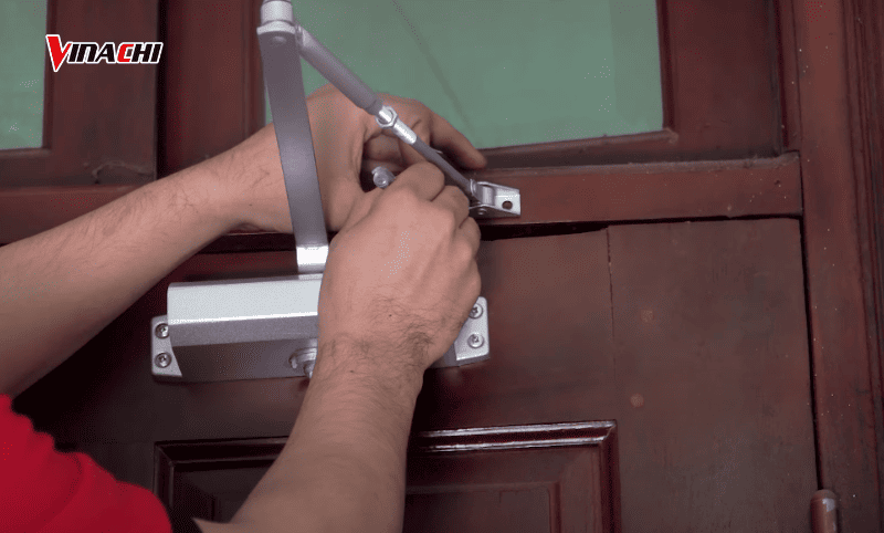 Một số điểm cần lưu ý khi tiến hành lắp tay co thuỷ lực