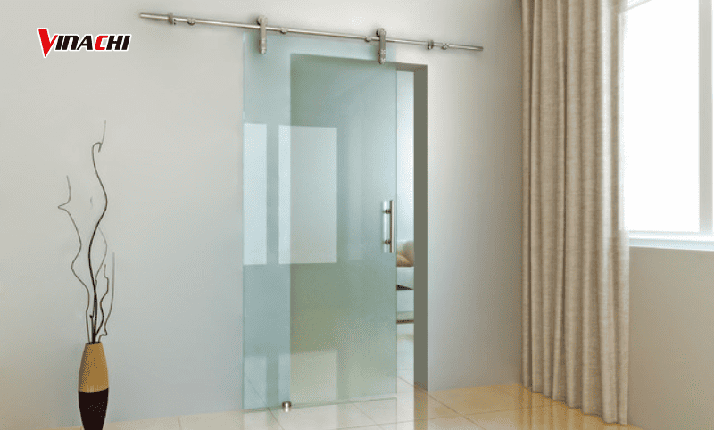 Cửa lùa làm bằng kính cường lực