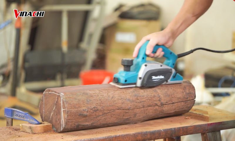 Bào với tốc độ vừa phải