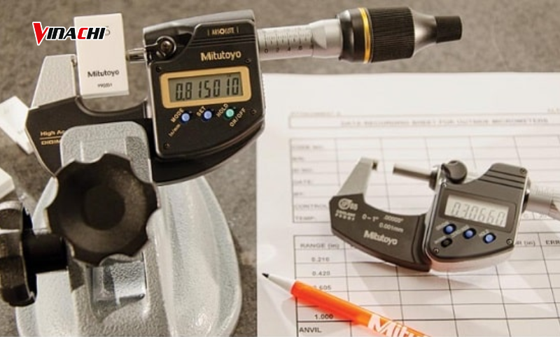 Kiểm tra độ không phẳng của hai mặt đo