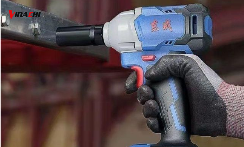 Tìm hiểu về các dòng máy khoan cầm tay