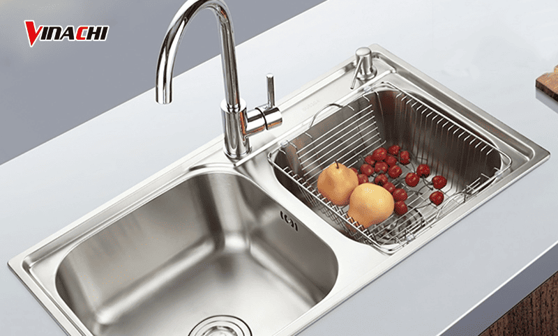 Chậu rửa làm bằng chất liệu inox