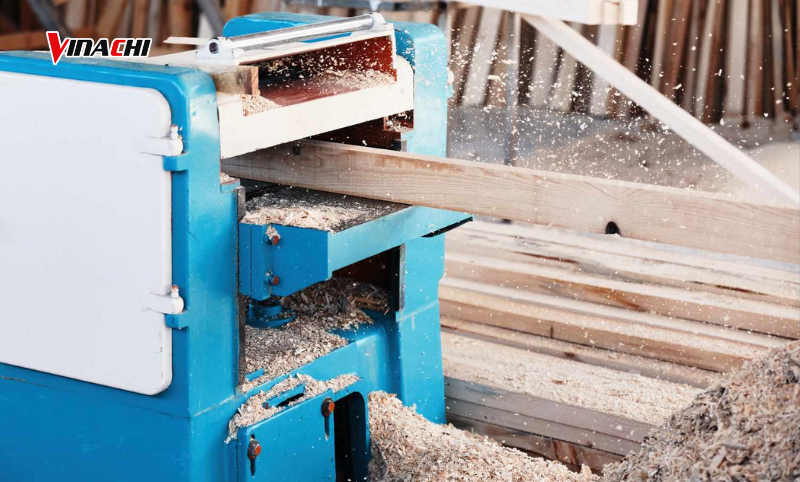 Máy thường được sử dụng trong các xưởng sản xuất lớn